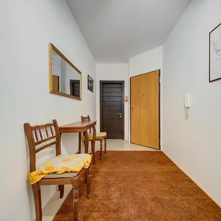 Apt San Giuliano