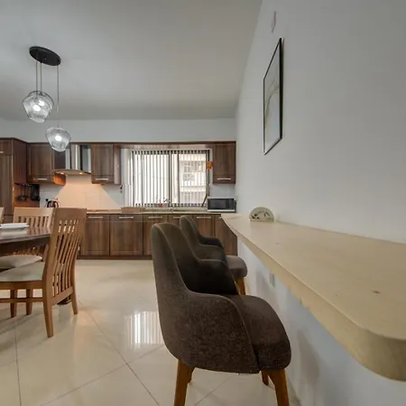 Apt San Giuliano 아파트